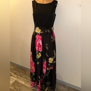 Tahari Arthur Levine Floral Sleeveless Maxi Dress, Size 2